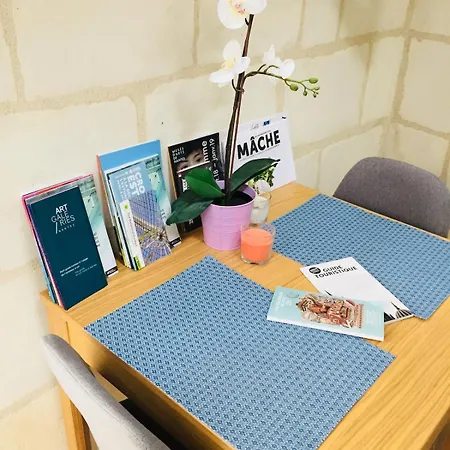 شقة Maisonnette Centre Au Calme *